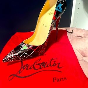 🚨🚨SALE ALERT🚨🚨 Christian Louboutin black Grafiti So KATE!